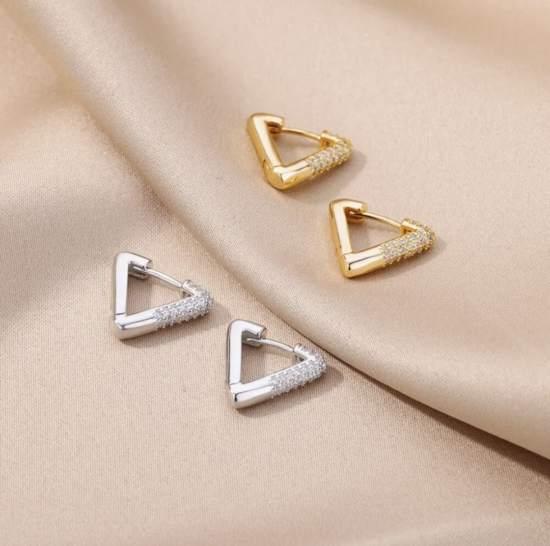 2 pairs of gold and silver V shaped earrings