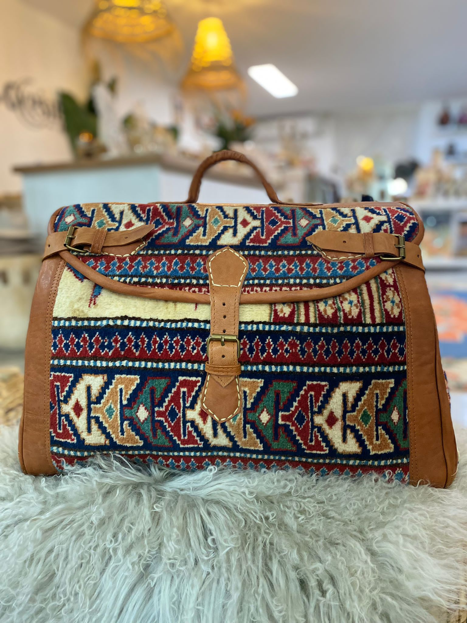 Weekender Geometric design front