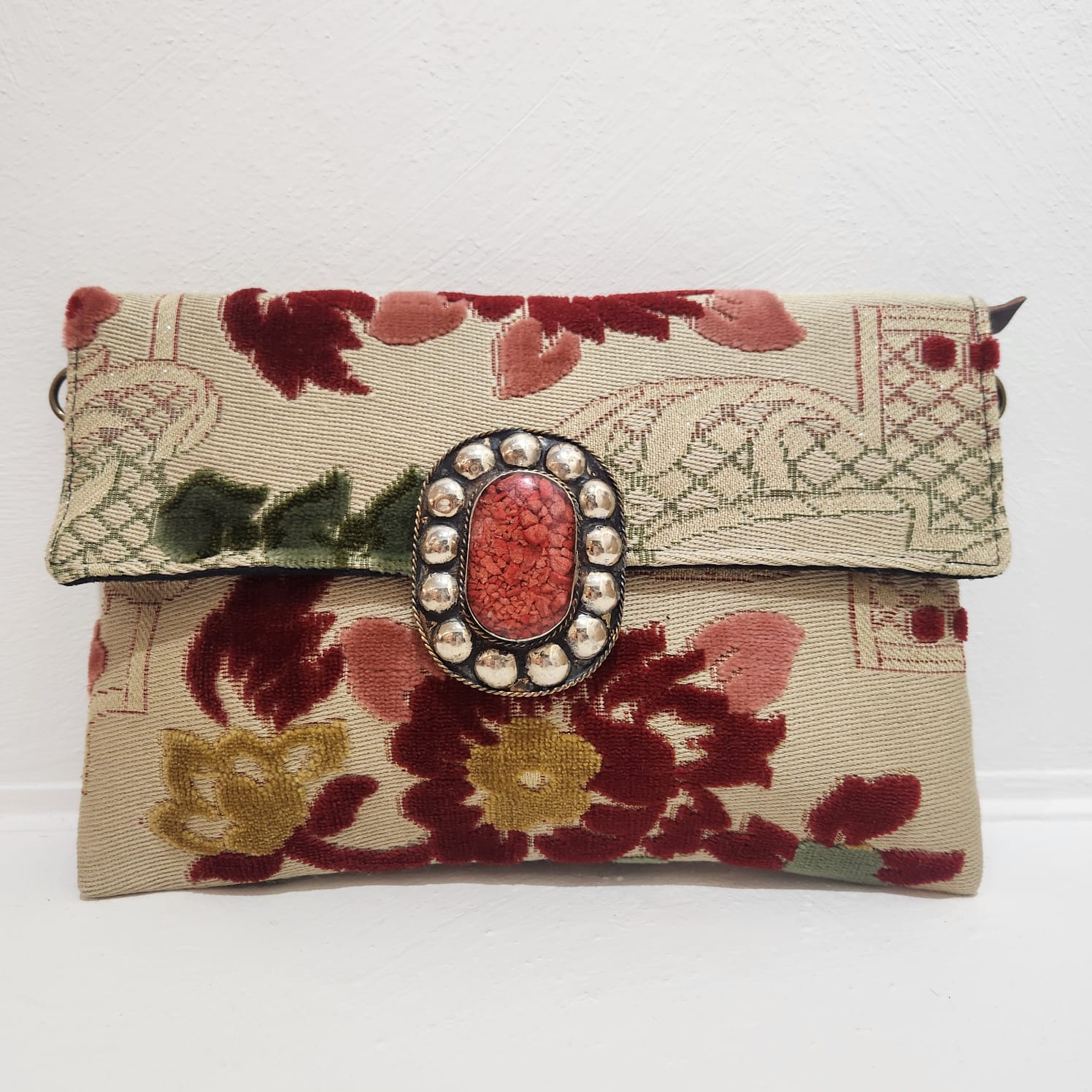 Zara Clutch // Beige Florals