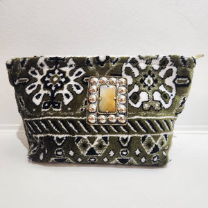 Amira Clutch // Olive